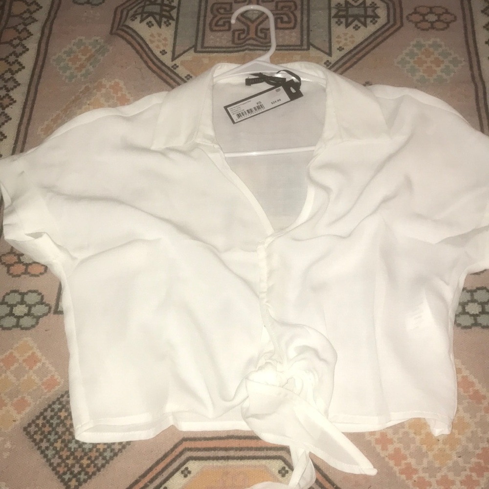 XS cropped white blouse